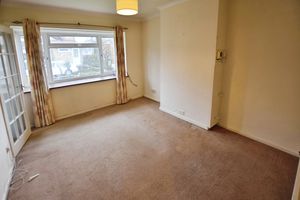 Lounge- click for photo gallery